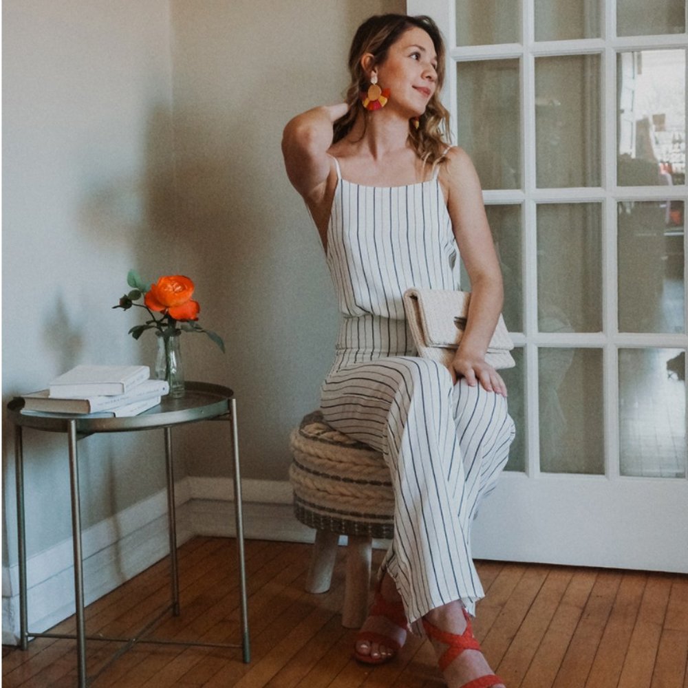 Striped Open Back Jumpsuit With a Tied Waist - Picture 4 of 5